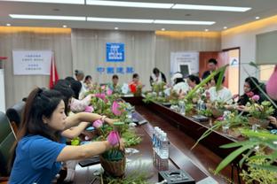 沃恩谈欧文明日回归篮网主场：我只关心球队如何打好这场比赛